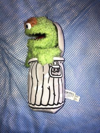 Sesame Street Oscar The Grouch In A Trash Can 8” Plush Stuffed Animal Toy. 2