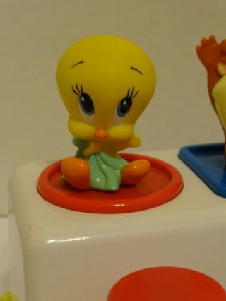 VTG TYCO Looney Tunes Luvables Pop - Ups Toy with Baby Tweety,  Taz & Bugs 1995 3