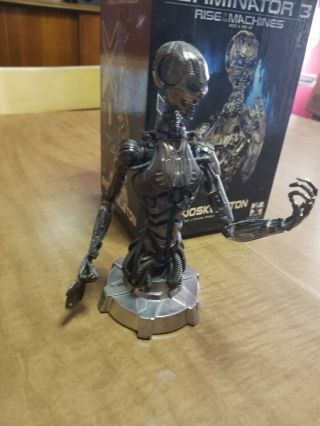Terminator 3 Tx endoskeleton bust by gentle giant, 2