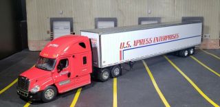 DCP 1/64 Diecast Promotions 33460 US Xpress Freightliner Cascadia Internal 2