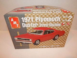 1971 Plymouth Duster Plastic Model Kit 31634 By Amt 1/25 1/24 Scale Mopar