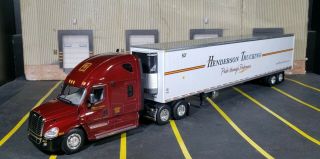 DCP 1/64 Diecast Promotions 32513 Henderson Freightliner Cascadia Internal 2
