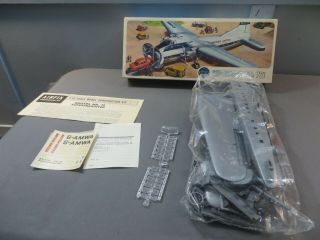 Airfix 1:72 Bristol Superfreighter Model Kit Open Box 05002 - 1