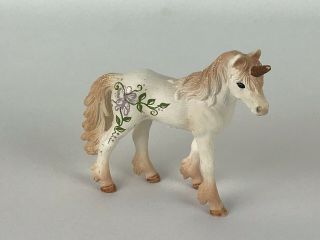 Schleich Unicorn Foal Tan With Vine & Glitter 3.  5 " 2009 Animal Horse Figure U