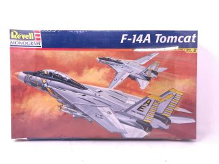 Revell Monogram F - 14a Tomcat Aircraft Airplane 1/48 Scale Model Kit Box