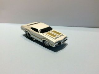 MUSCLE MACHINES 1970 OLDS 442 1:64 DIECAST 70 OLDSMOBILE 442 2