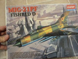 Academy 1/48 Fa148 Mig - 21pf Fishbed D 2166 Fighter Plane Model Kit