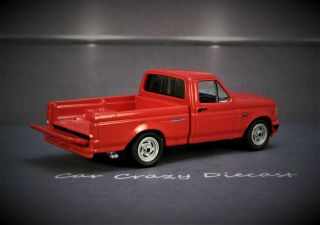 1993 - 1995 Ford F - 150 SVT Lightning Muscle V - 8 Pickup Truck 1/64 collectible 2