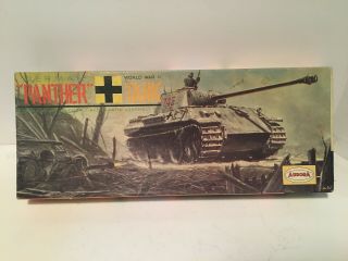 - Vintage (1963) 1/48 (1/4 Scale) Aurora Ww2 German Panther Tank Model