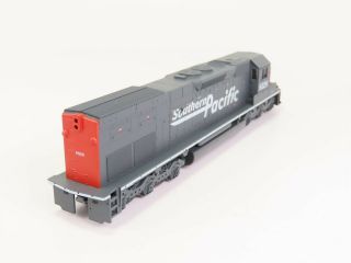 HO Scale Athearn 4505 SP Southern Pacific SD40T - 2 Diesel 8528 w/ Headlight 4