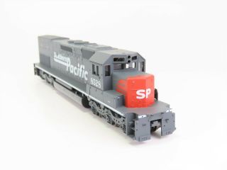 HO Scale Athearn 4505 SP Southern Pacific SD40T - 2 Diesel 8528 w/ Headlight 5