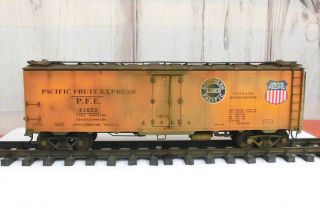 Accucraft / A Weathered Pacific Fruit Express (p.  F.  E. ) Reefer (metal Wheels)