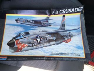 G Monogram Kit F - 8 Crusader 1:48 Model Kit
