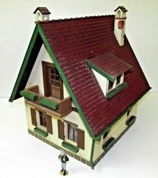 Pola Lgb G Scale Chalet With Figure; Complete House