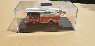 Code 3 Chicago Fire Department Squad 5a Snorkel Fire Truck 1:64
