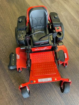 Gravely 260Z Zero Turn Lawn Mower TWH Collectibles 1/12th Scale Model Detail 5