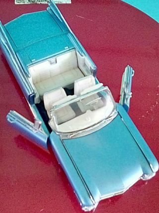 Franklin 1959 Cadillac Eldorado Biarritz Convertible 1:24 Scale Diecast Car 5