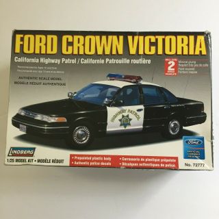Lindberg 1997 Ford Crown Victoria California Highway Patrol Car Model Kit