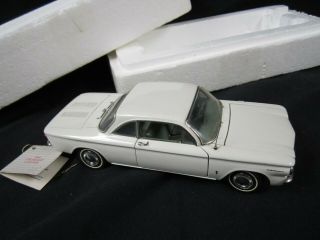 Franklin Die Cast 1960 Chevrolet Corvair 1:24 Scale Complete No Papers