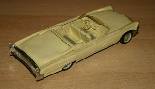36 - 20 Amt 1/25 Scale 1960 Lincoln Continental Convertible Friction Promo Car