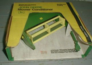 Ertl John Deere Mower Conditioner Vintage Implement Mib 596