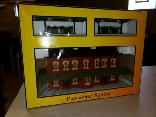 Mth Rail King O Scale Passenger Station With Dual Platforms