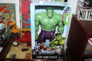 Hulk Marvel Avengers Assemble Titan Hero Series Figure