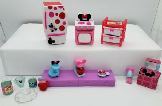 Shopkins Happy Places Season 1 Minnie Mouse Cupcake Kitchen Theme Pack - Dollhouse