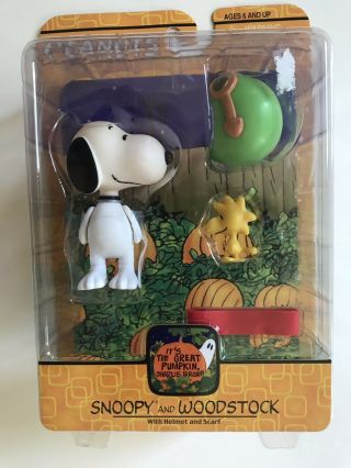 Peanuts It ' s the Great Pumpkin Charlie Brown Action Figures (All five) 2