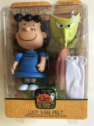 Peanuts It ' s the Great Pumpkin Charlie Brown Action Figures (All five) 6