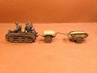 WWII Built 1/56 28mm model for Wargames German Kettenkrad with crew (Rubicon) 3