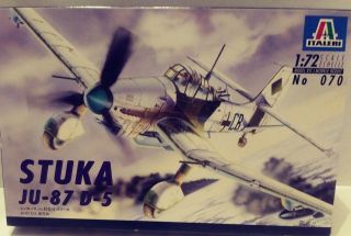 Italeri Stuka Ju 87 D 5 1 72 Scale Model Complete No 070