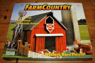 Ertl Farm Country Western Barn Playset 12195 Silo Windmill Cows Farmers 2001
