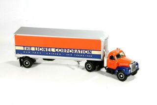Lionel Limited Edition First Gear Collectible 1/34 Scale Tractor And Trailer