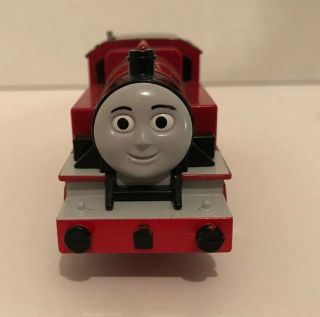 Tomy Trackmaster Arthur Lms 2004 Motorized Train.  Thomas And Friends