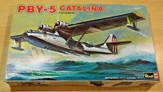 40 - 277 Revell 1/72nd Scale Consolidated Pby - 5 Catalina Plastic Model Kit