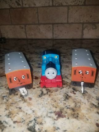 Thomas The Tank Engine Trackmaster Tomy Motorized Train With Annie And Clarabel