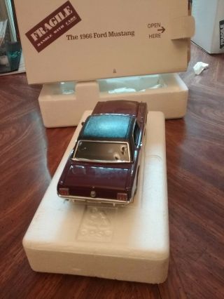 Danbury 1966 Ford Mustang diecast 1:24 scale model car 4