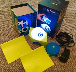 Sphero 2.  0 Robot Smart Toy Game System Complete Set With Charger Ramps
