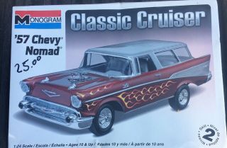 Monogram Classic Cruiser 1957 57 Chevrolet Chevy Nomad Model Car Kit 1:24