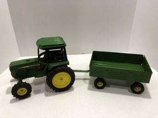 Ertl John Deere 1/16 Diecast Green Farm Tractor,  4 Wheel Trailer.