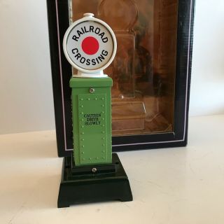 MTH Tinplate Traditions No.  87 Railroad Crossing Signal 10 - 1096 Green 4