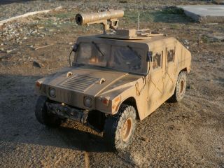 1/6 Scale Modern Desert Humvee Vehicle Tan 4 Door With Figure And Accessories