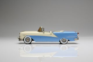1/43 Conquest 1 1954 Oldsmobile Starfire 98 Convertible Polar White/Capri Blue 4