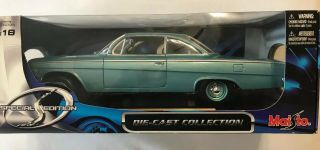 Maisto® Special Edition 1:18 Scale Diecast Car 1962 Chevrolet Bel Air
