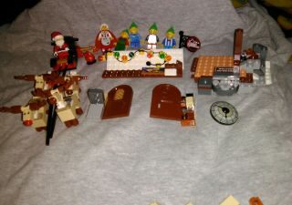 Lego 10245 Christmas Village,  North Pole,  Santa,  Sleigh,  Reindeer,
