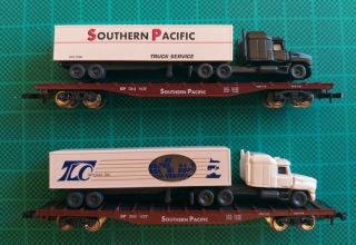 Marklin Z Scale 82340: Us Southern Pacific Flatcars With Trucks & Trailers