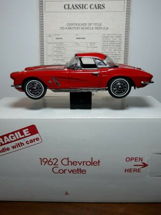 Danbury 1962 Red Chevrolet Corvette Convertible 1:24 Diecast W/ Box &
