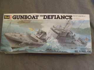 Revell 1/131 Scale Uss Defiance " Gun " Boat (parts Missing)