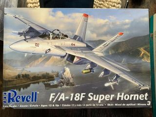 Revell F/a 18 - E (f - 4 Phantom?) Hornet 1:48 Scale Plastic Jet Model Kit